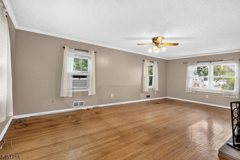 510 Cook Ave, Middlesex Boro, NJ 08846