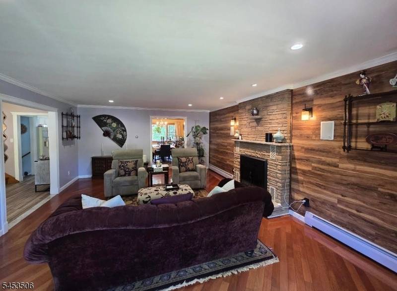 380 Mountain Ave, North Plainfield Boro, NJ 07062