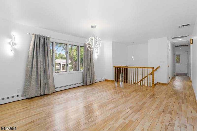 228 Dorothy Dr, North Haledon Boro, NJ 07508