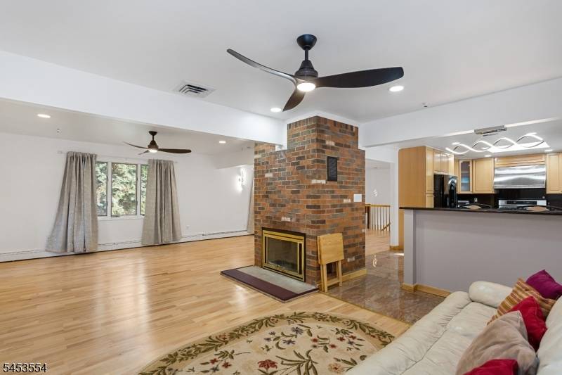 228 Dorothy Dr, North Haledon Boro, NJ 07508