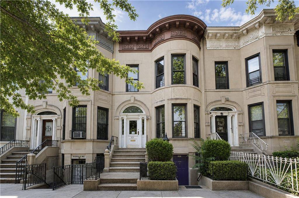 450 Bay Ridge Pkwy, Brooklyn, NY 11209