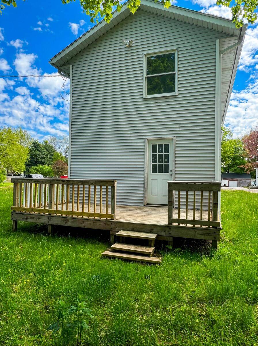 327 N Robinson ST, Schoolcraft Vllg, MI 49087