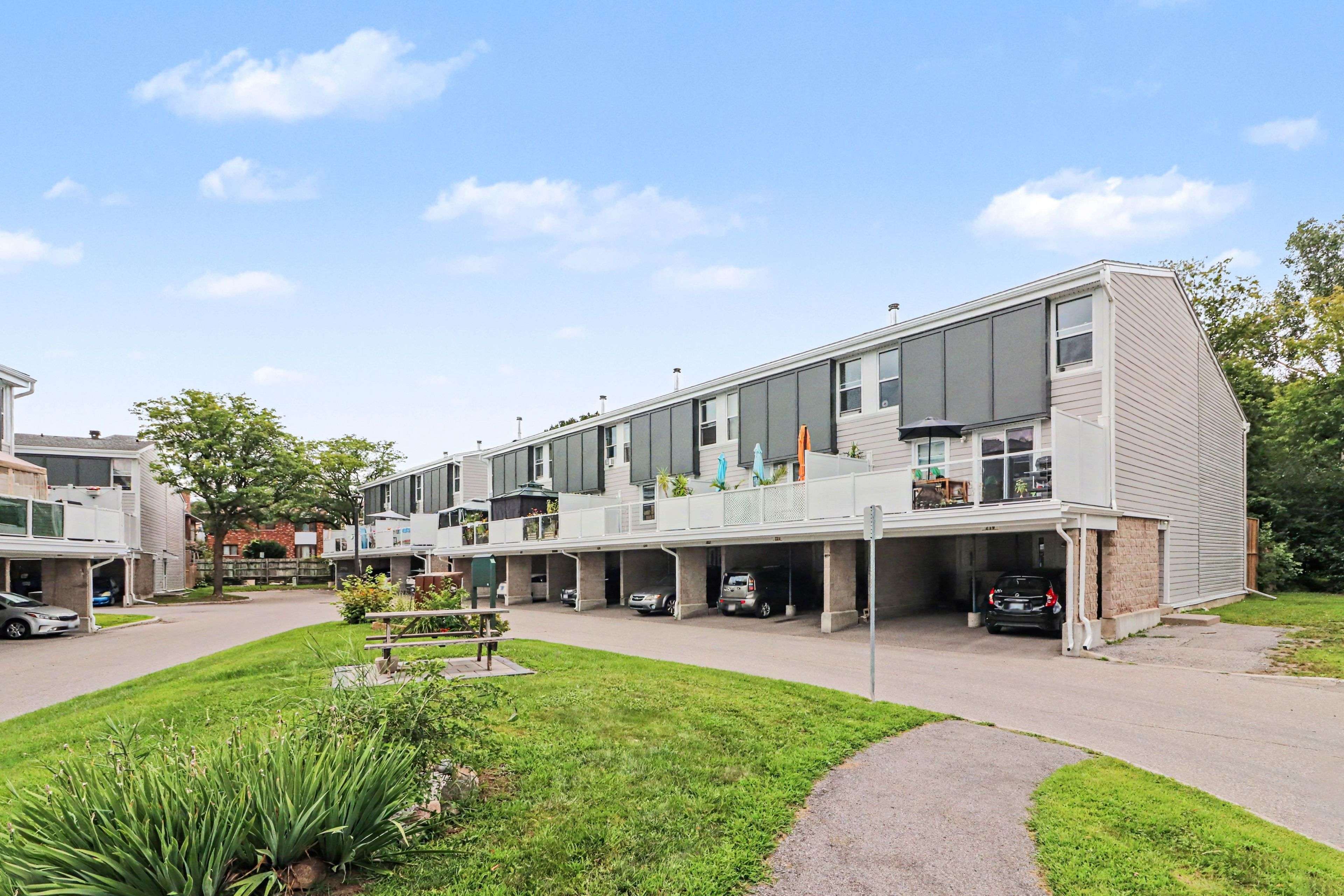 3445 Uplands DR #224, Hunt Club - Windsor Park Village And Area, ON K1V 9N6