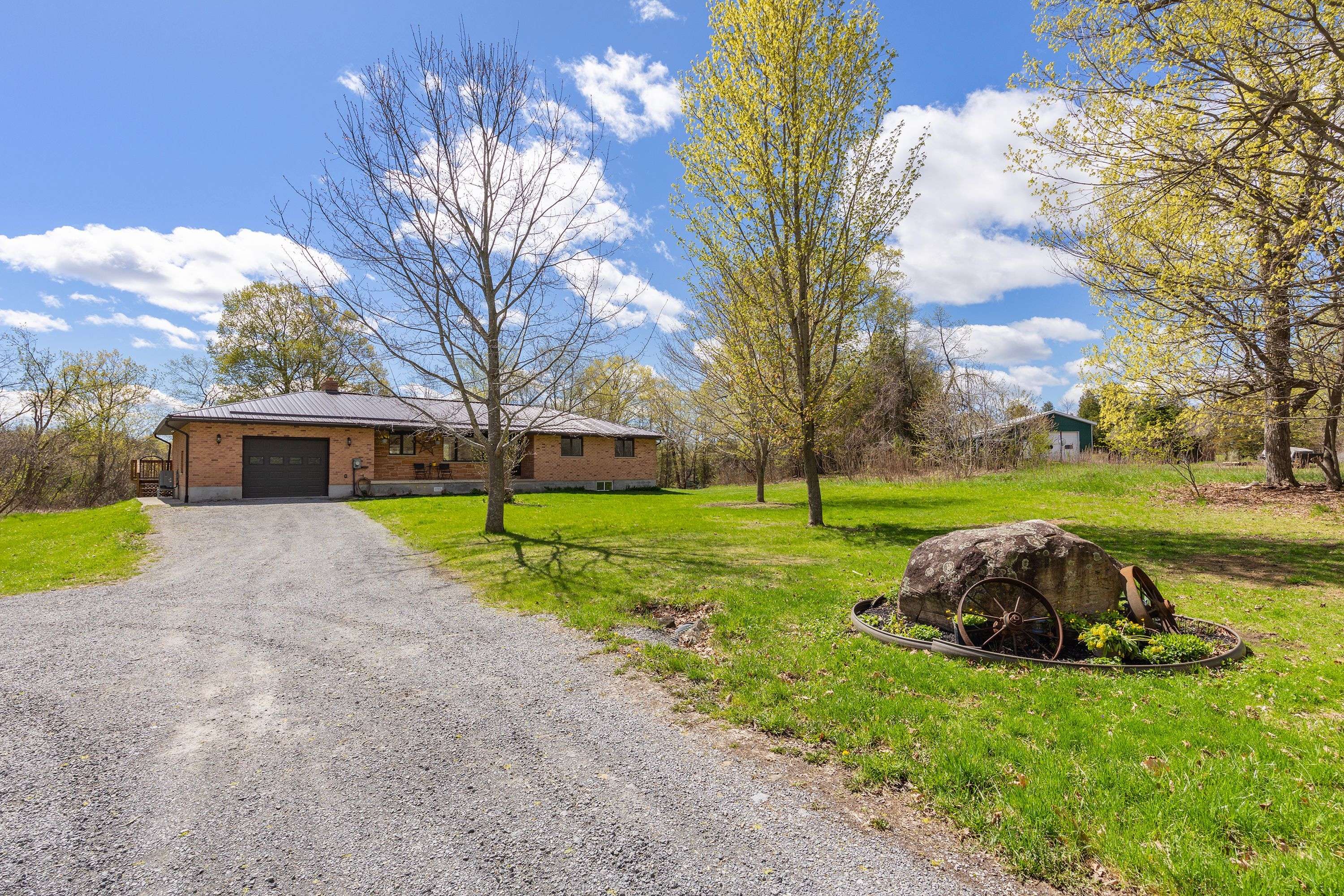 4834 Battersea RD, Frontenac, ON K0H 1H0