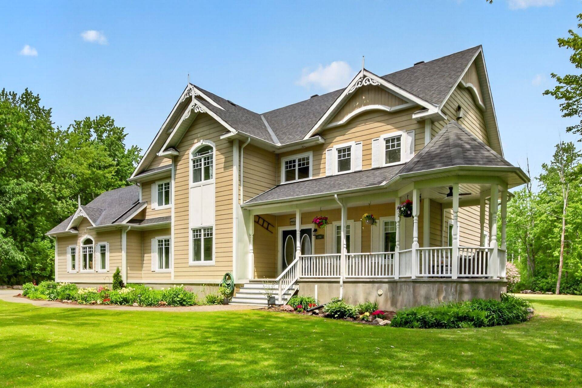 104 Wilbert Cox DR, Carp - Huntley Ward, ON K0A 1L0