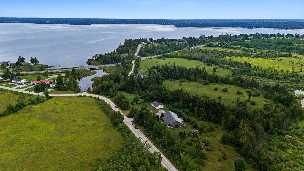 110 Pearns RD, Kawartha Lakes, ON K0M 1N0