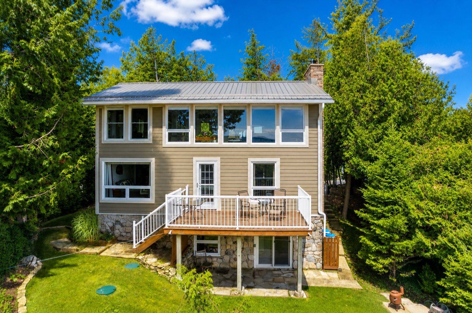 6 Chetwynd LN, Northern Bruce Peninsula, ON N0H 1W0