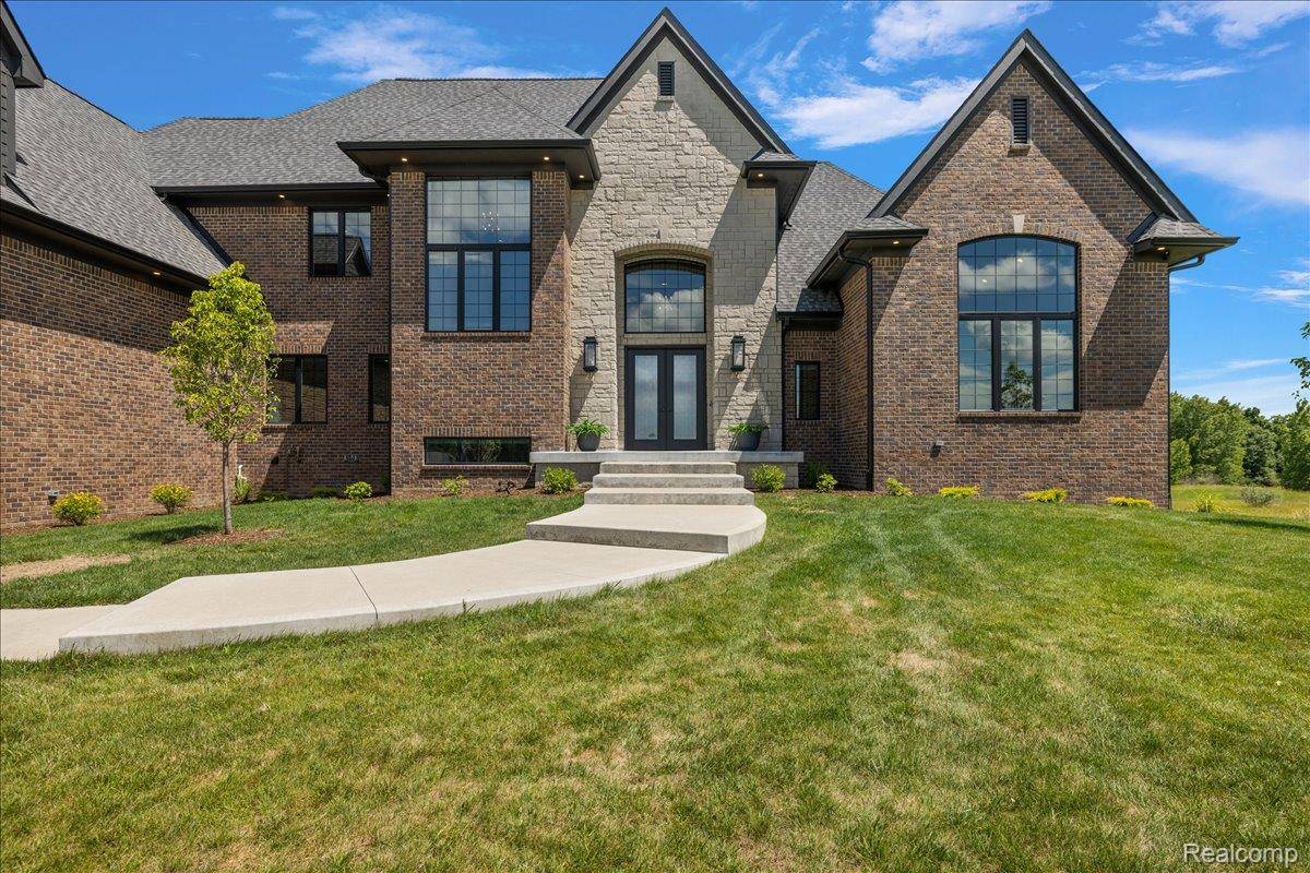 6301 Bridle PATH, Grand Blanc Charter Township, MI 48439