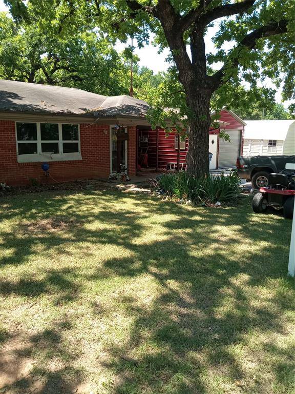 1005 Gary Street, Bridgeport, TX 76426