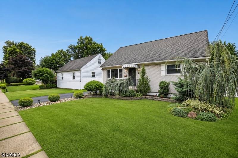48 Merkel Dr, Bloomfield Twp., NJ 07003