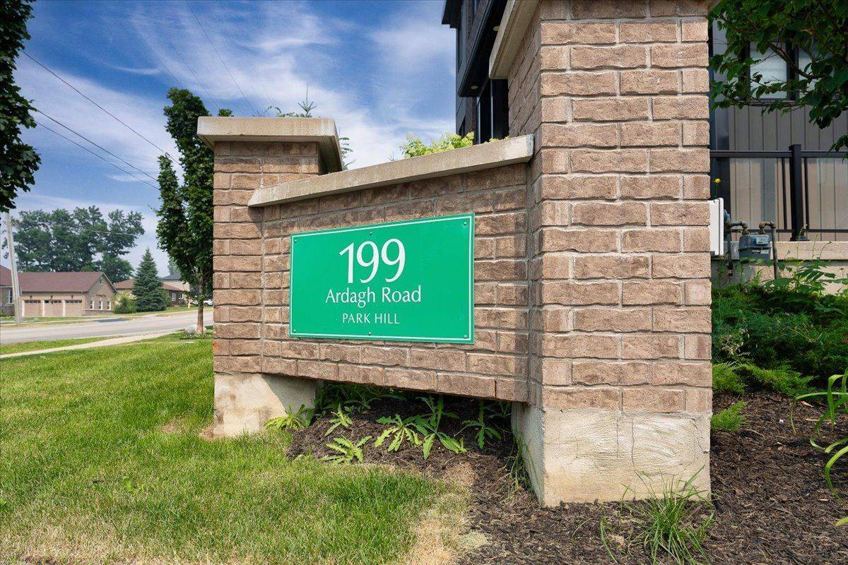 199 Ardagh RD #37, Barrie, ON L4N 0L1