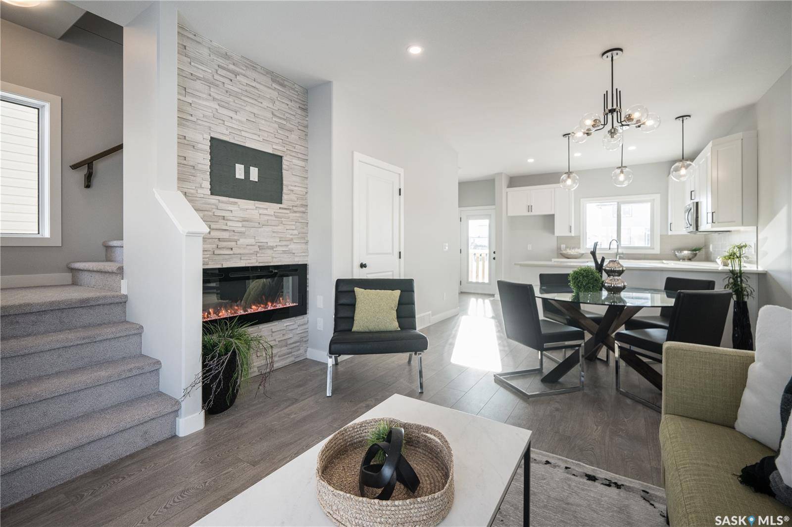 2964 Green Turtle ROAD, Regina, SK S4V 4G4