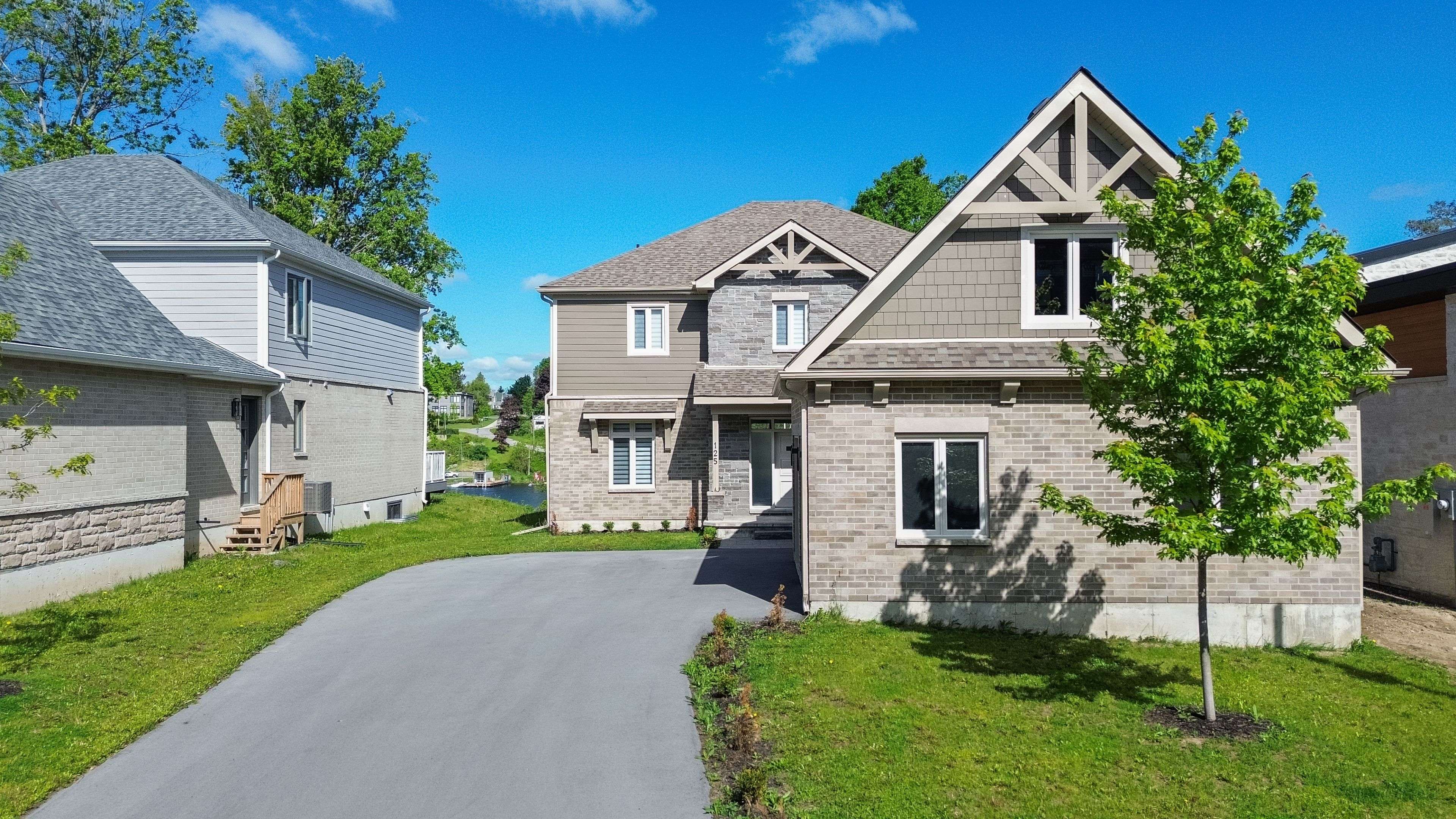 125 Villeneuve DR, Prince Edward County, ON K0K 2T0