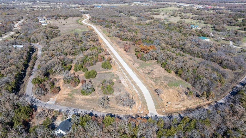 12 Shady Oak Lane, Valley View, TX 76272