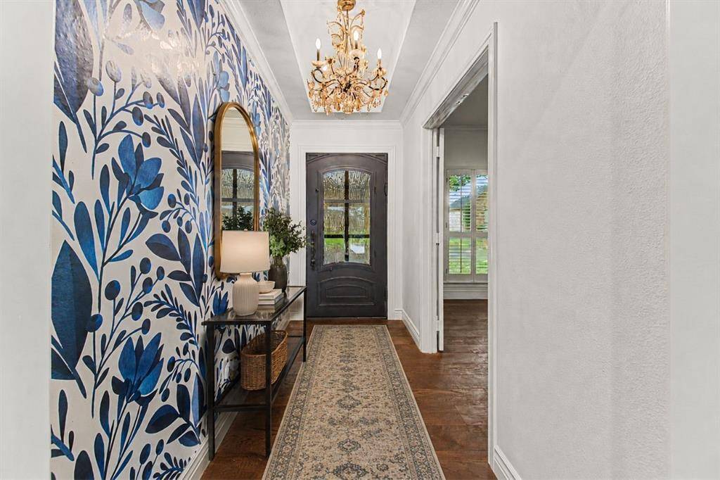 6812 Summer Meadow Lane, Dallas, TX 75252