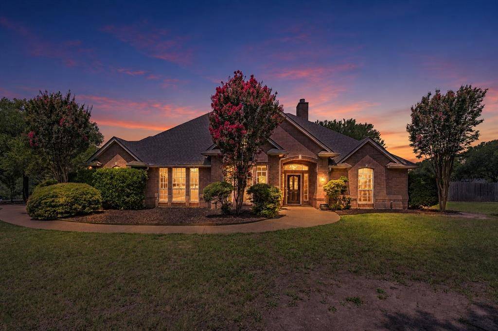 1304 Greenview Drive, Aledo, TX 76008