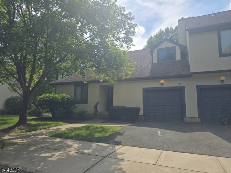 41 Arbor Cir, Bernards Twp., NJ 07920