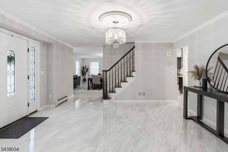 913 High Mountain Rd, North Haledon Boro, NJ 07508