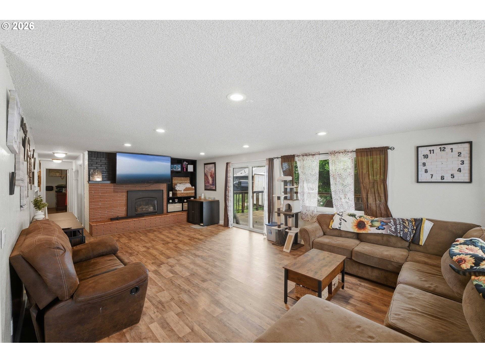 2617 Union AVE, North Bend, OR 97459