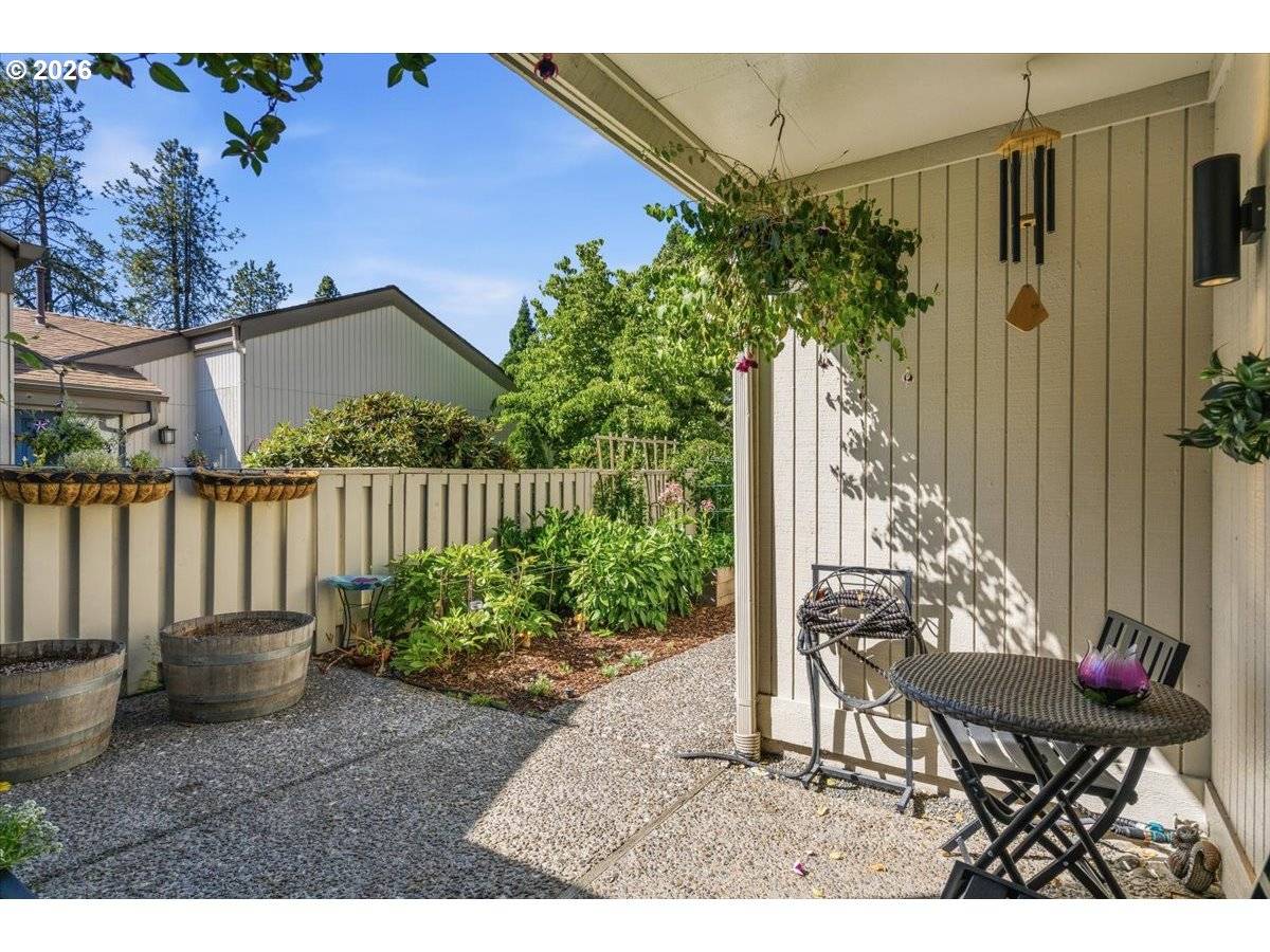1871 SE LEXINGTON CIR, Salem, OR 97301
