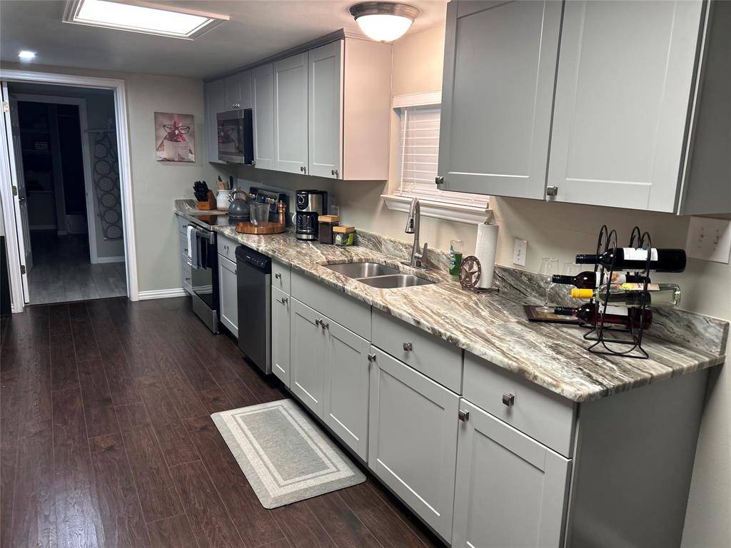 506 N Charles Street, Lewisville, TX 75057
