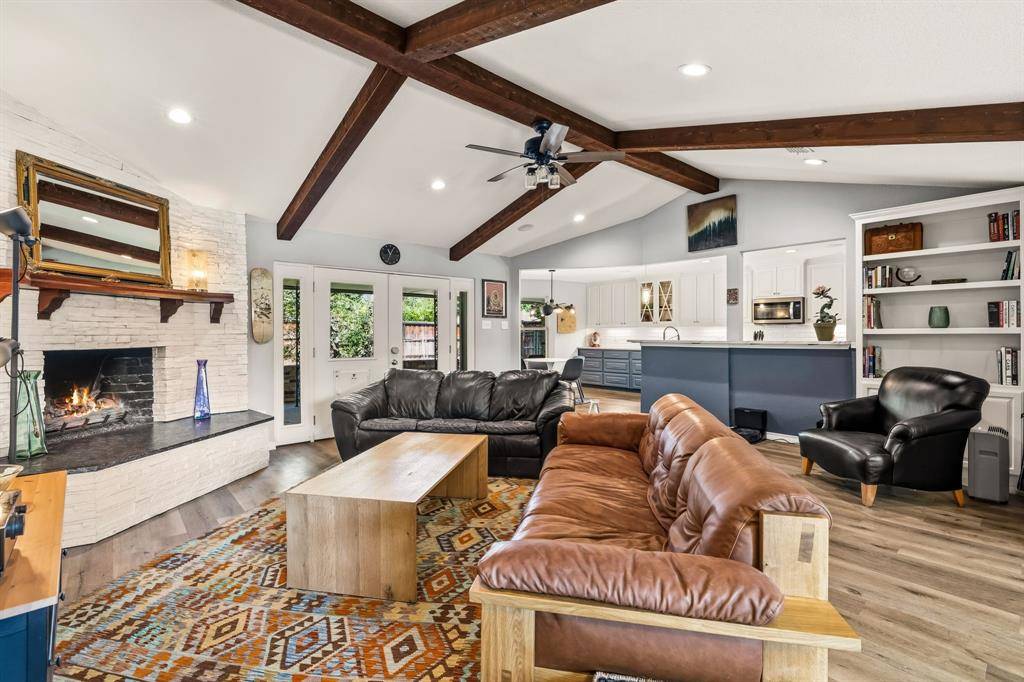 10461 Carry Back Circle, Dallas, TX 75229
