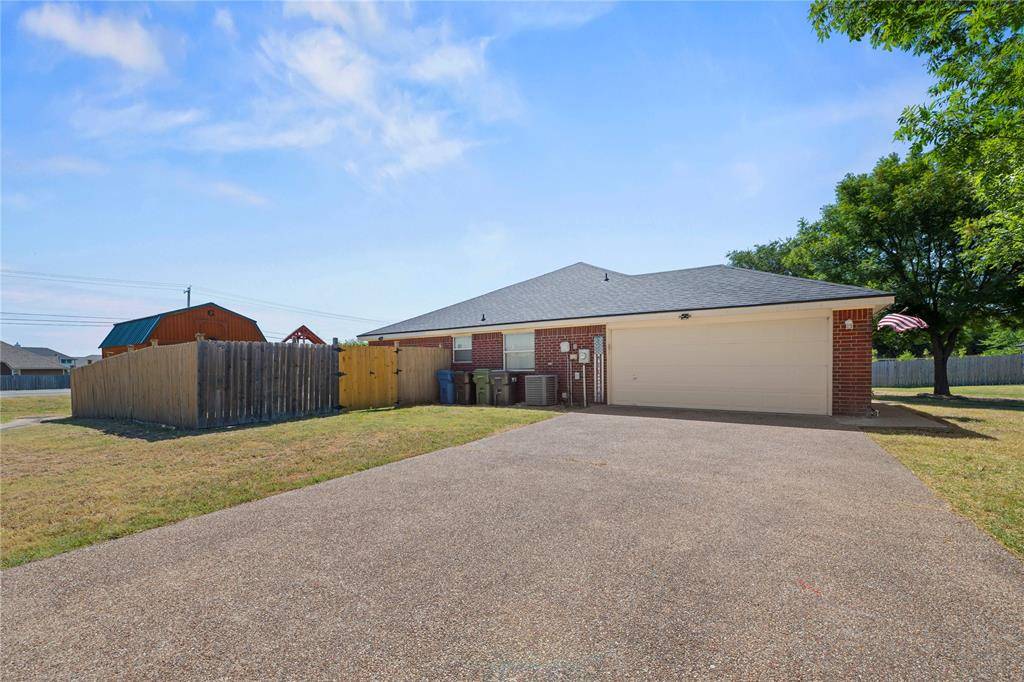 10805 Snow Pea Drive, Waco, TX 76708