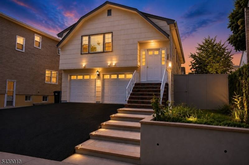 389 Madeline Ave, Garfield City, NJ 07026