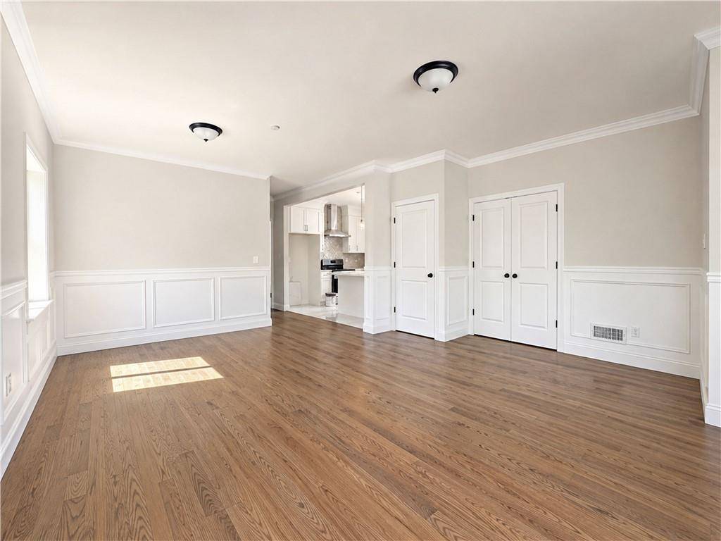 6903 Amboy RD, Brooklyn, NY 10309