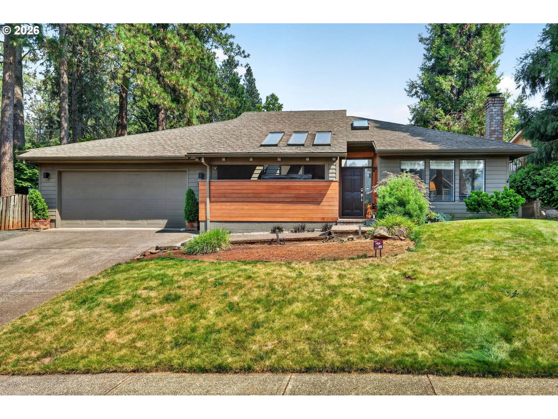 1626 CINNAMON HILL DR, Salem, OR 97306