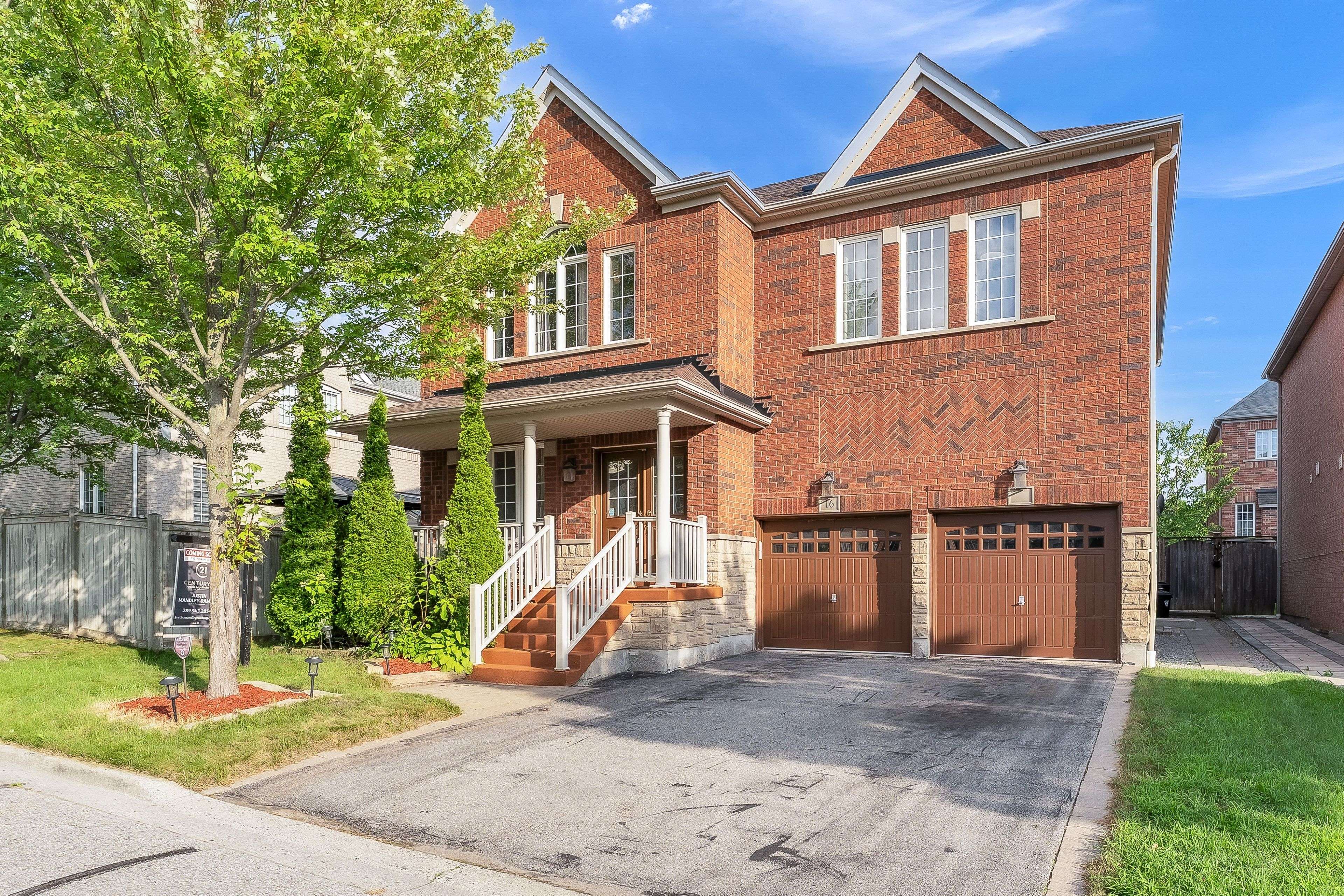 16 Bicknell CT, Ajax, ON L1T 0G3