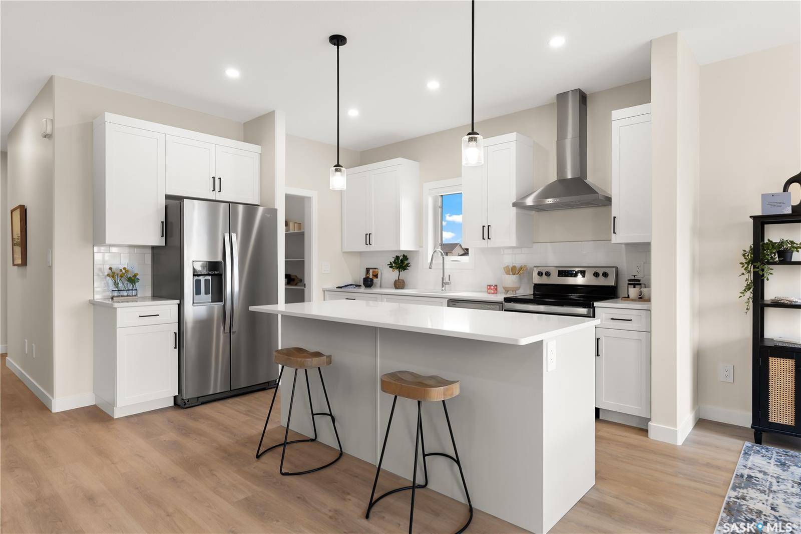 595 Cockcroft COURT, Saskatoon, SK S7V 1Y8