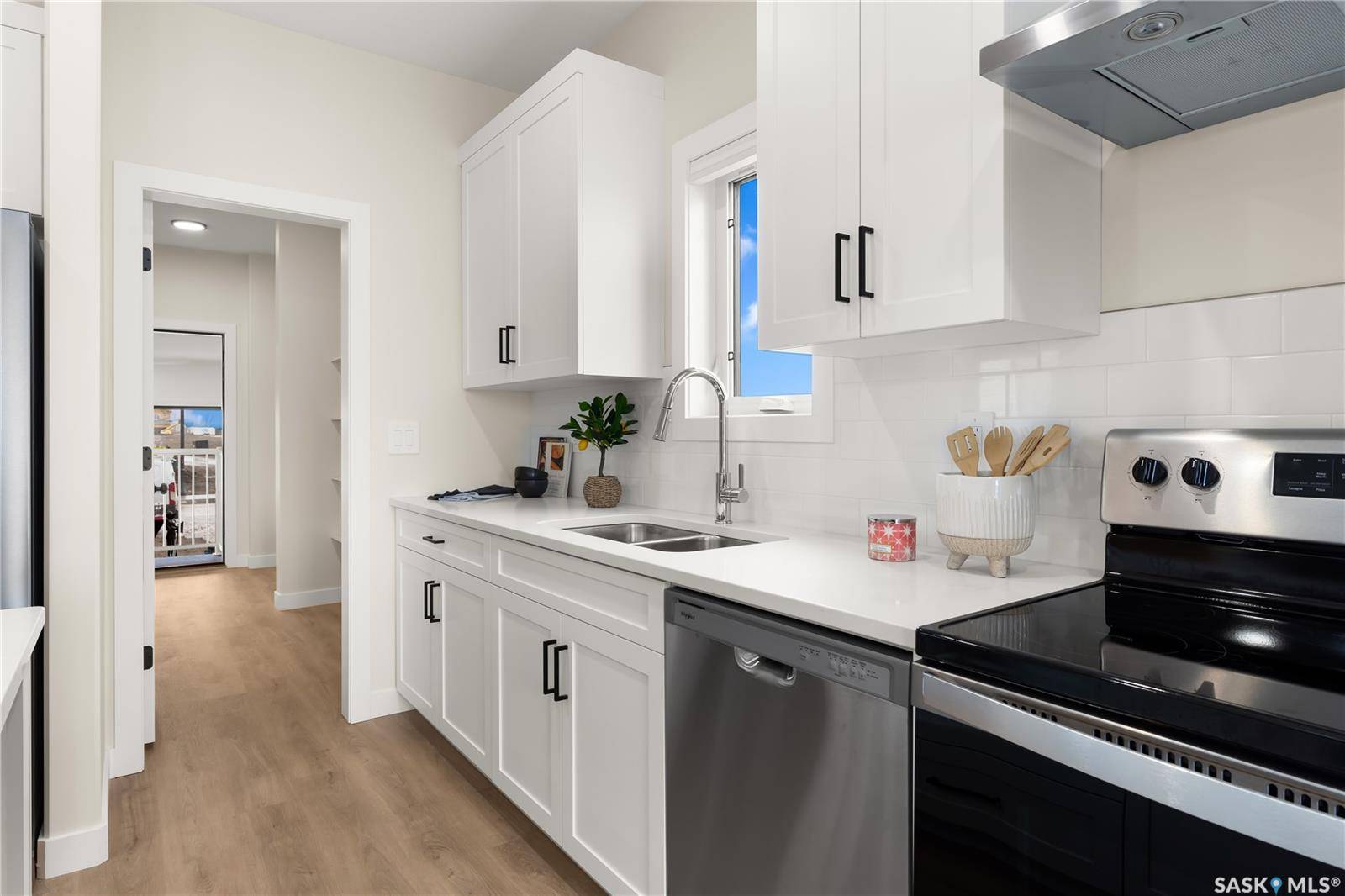 595 Cockcroft COURT, Saskatoon, SK S7V 1Y8
