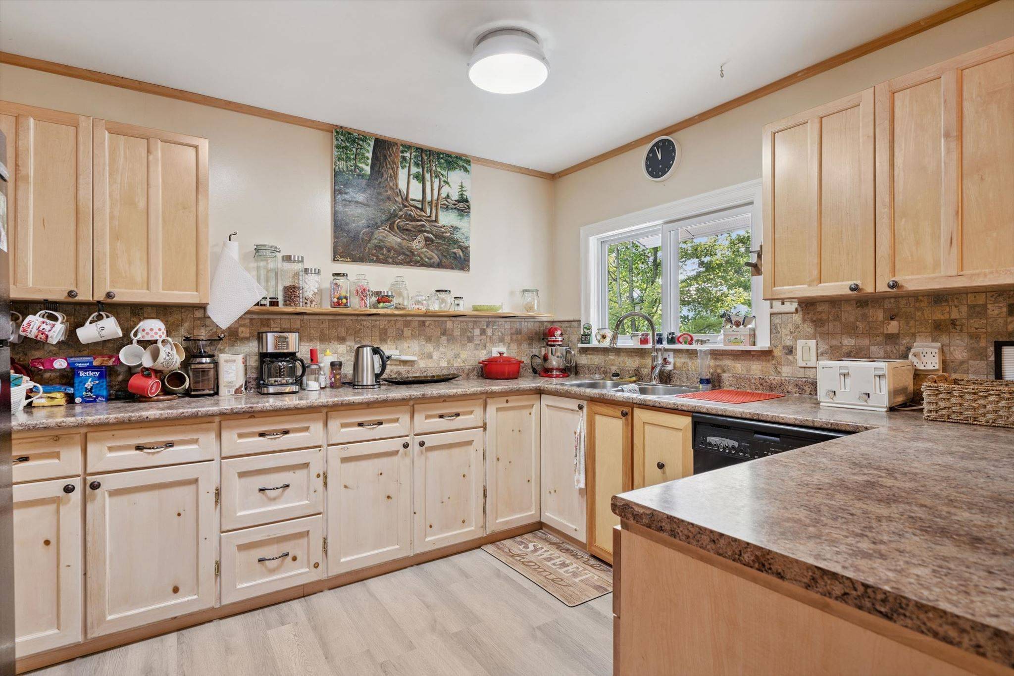 23 EWING ST, Bracebridge, ON P1L 1C7