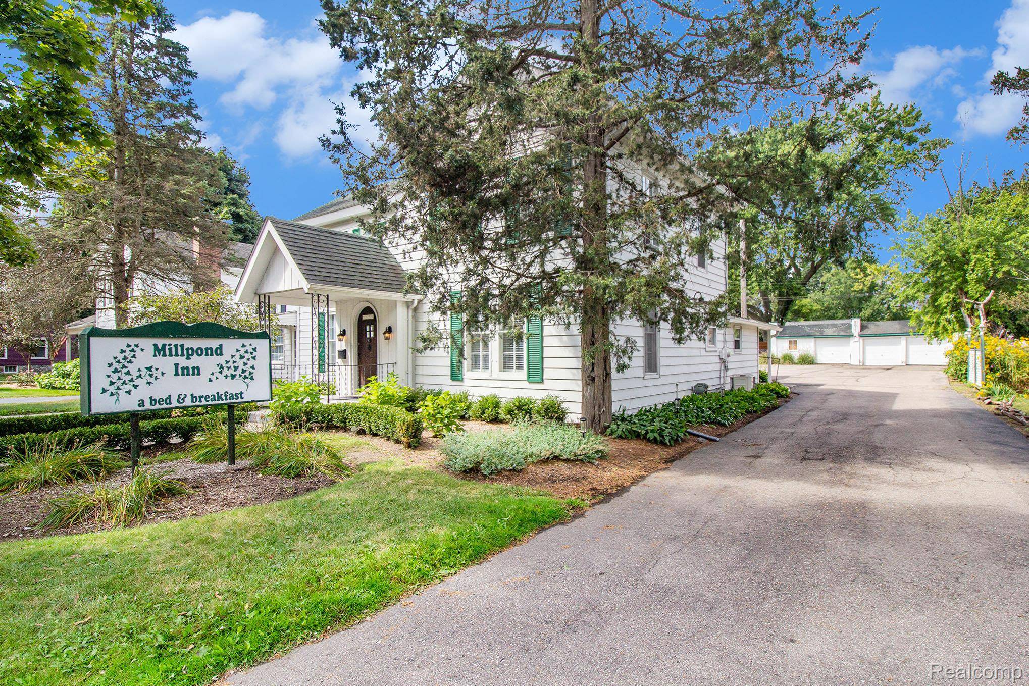 155 N Main Street, Village Of Clarkston, MI 48346