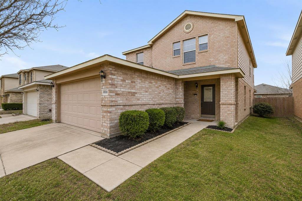8808 Valley River Drive, Fort Worth, TX 76244
