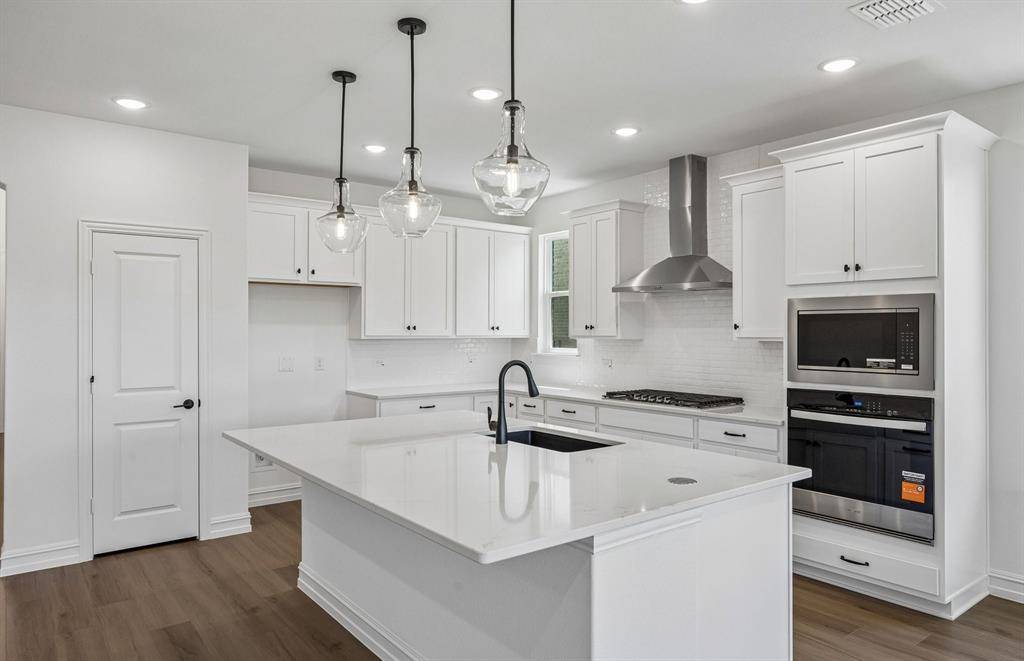 5936 Merian Drive, Pilot Point, TX 75009
