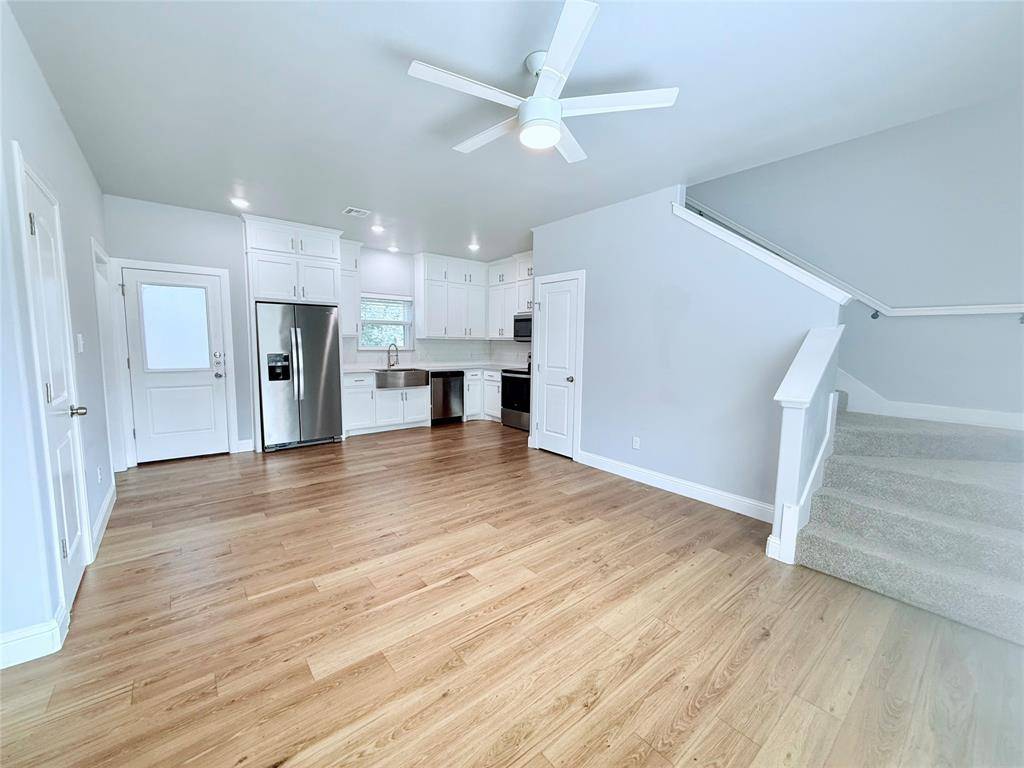 986 S 6th Avenue #986, Denison, TX 75021