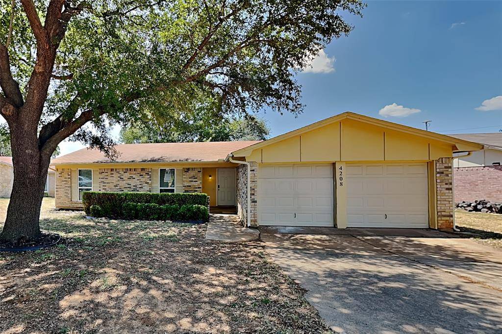 4208 Selina Court, Arlington, TX 76016