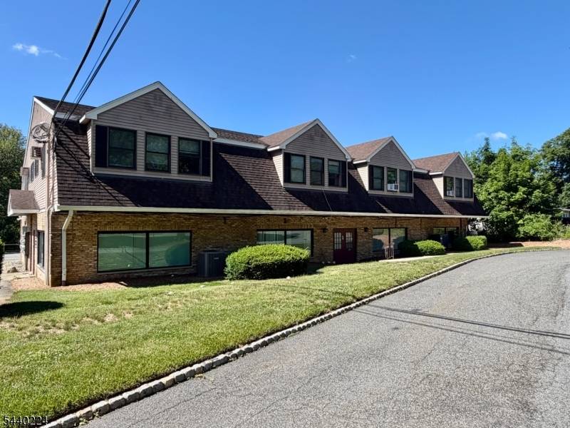 7 Oak Ridge Rd, West Milford Twp., NJ 07435