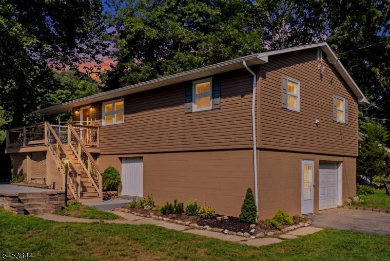 19 Harmony Ter, Harmony Twp., NJ 08865