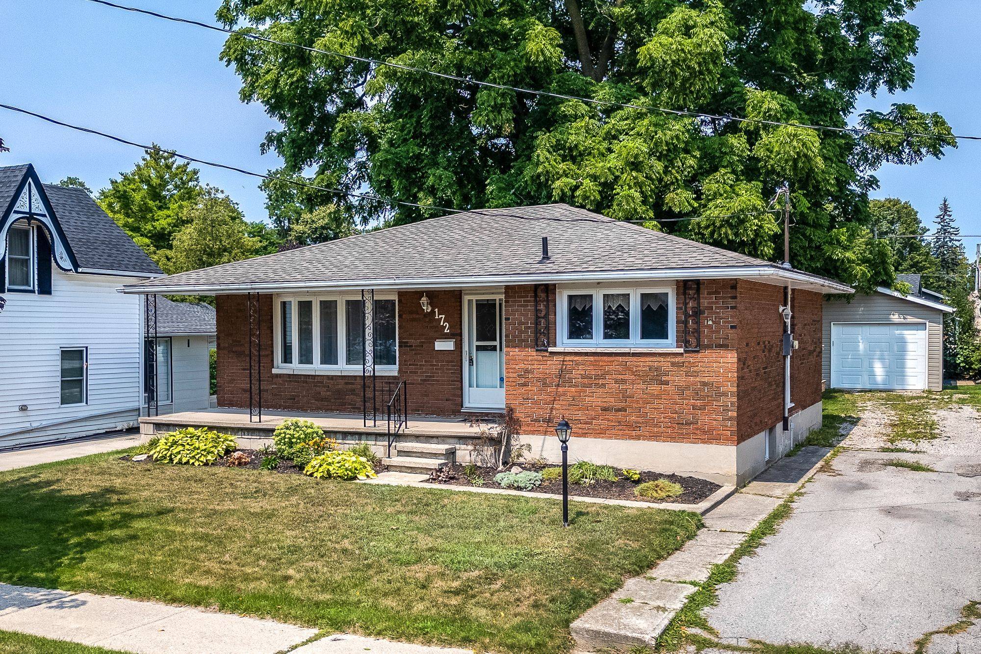 172 Elgin AVE W, Goderich, ON N7A 2E6