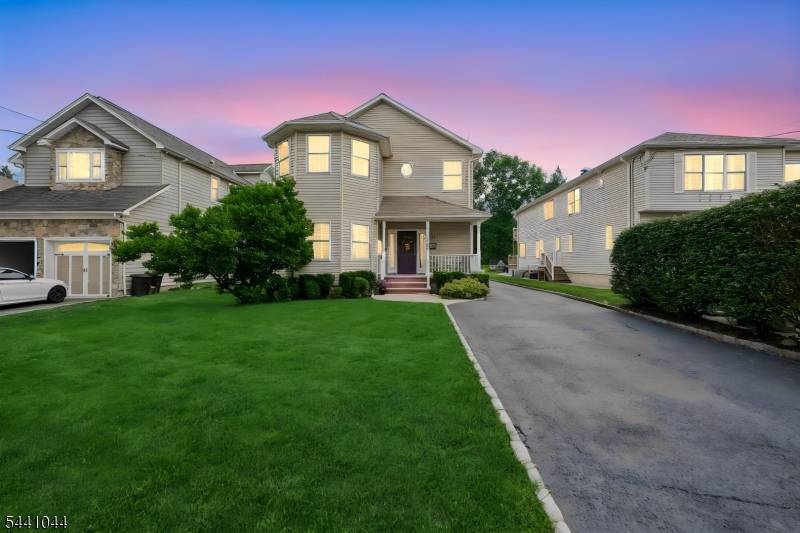 18 Brooklake Rd, Florham Park Boro, NJ 07932