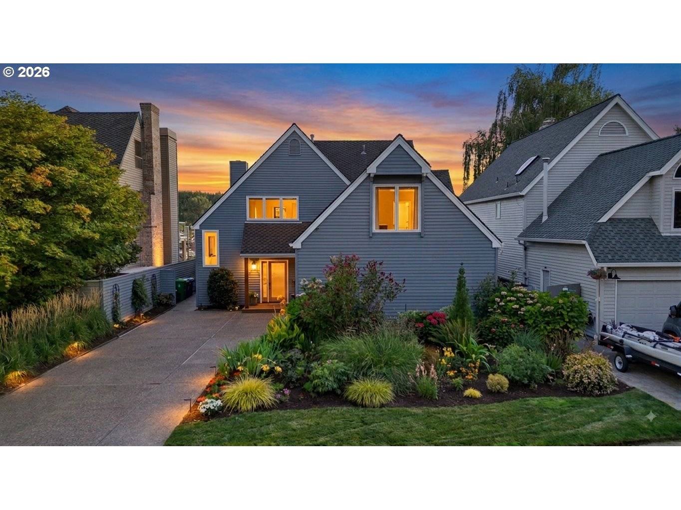292 N LOTUS ISLE DR, Portland, OR 97217