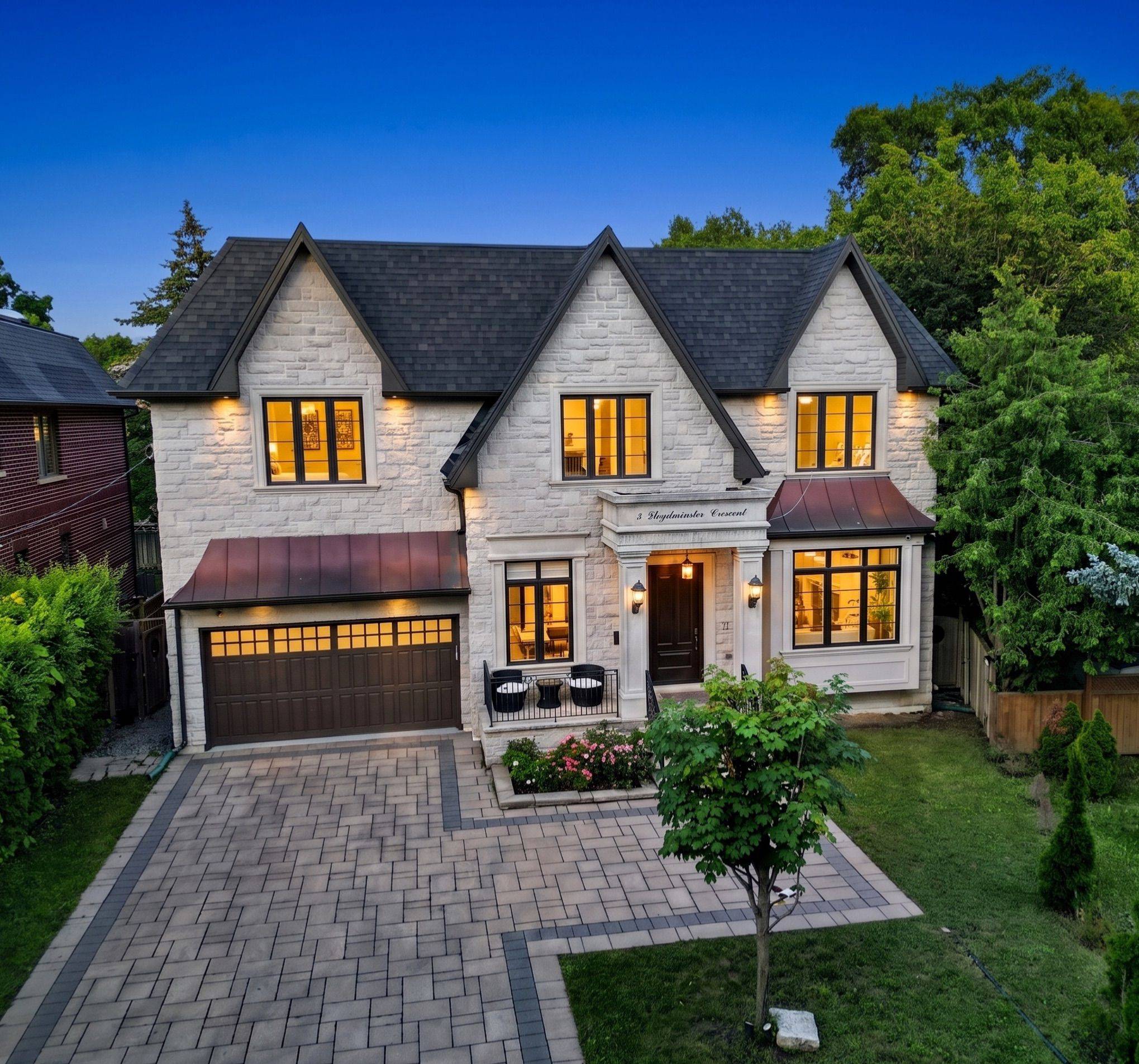 5 Lloydminster CRES, Toronto C14, ON M2M 2R9