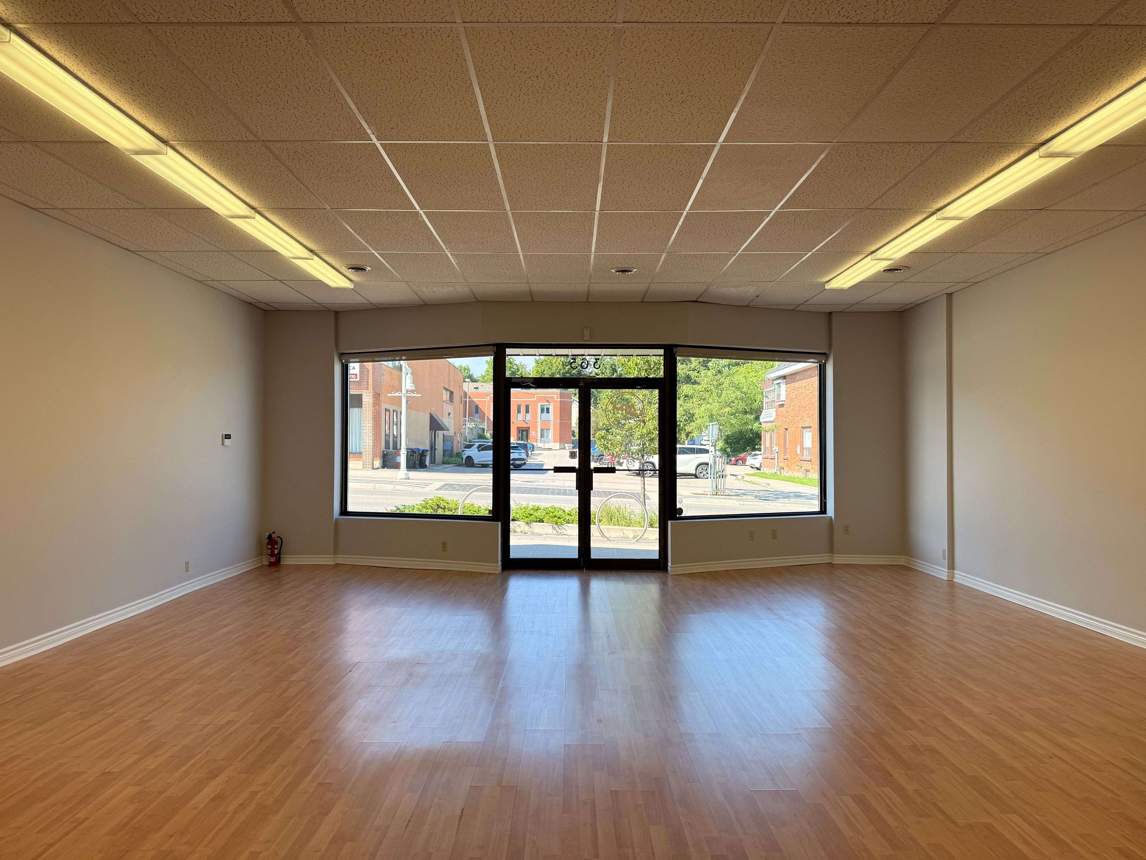 365 King ST, Midland, ON L4R 3M7