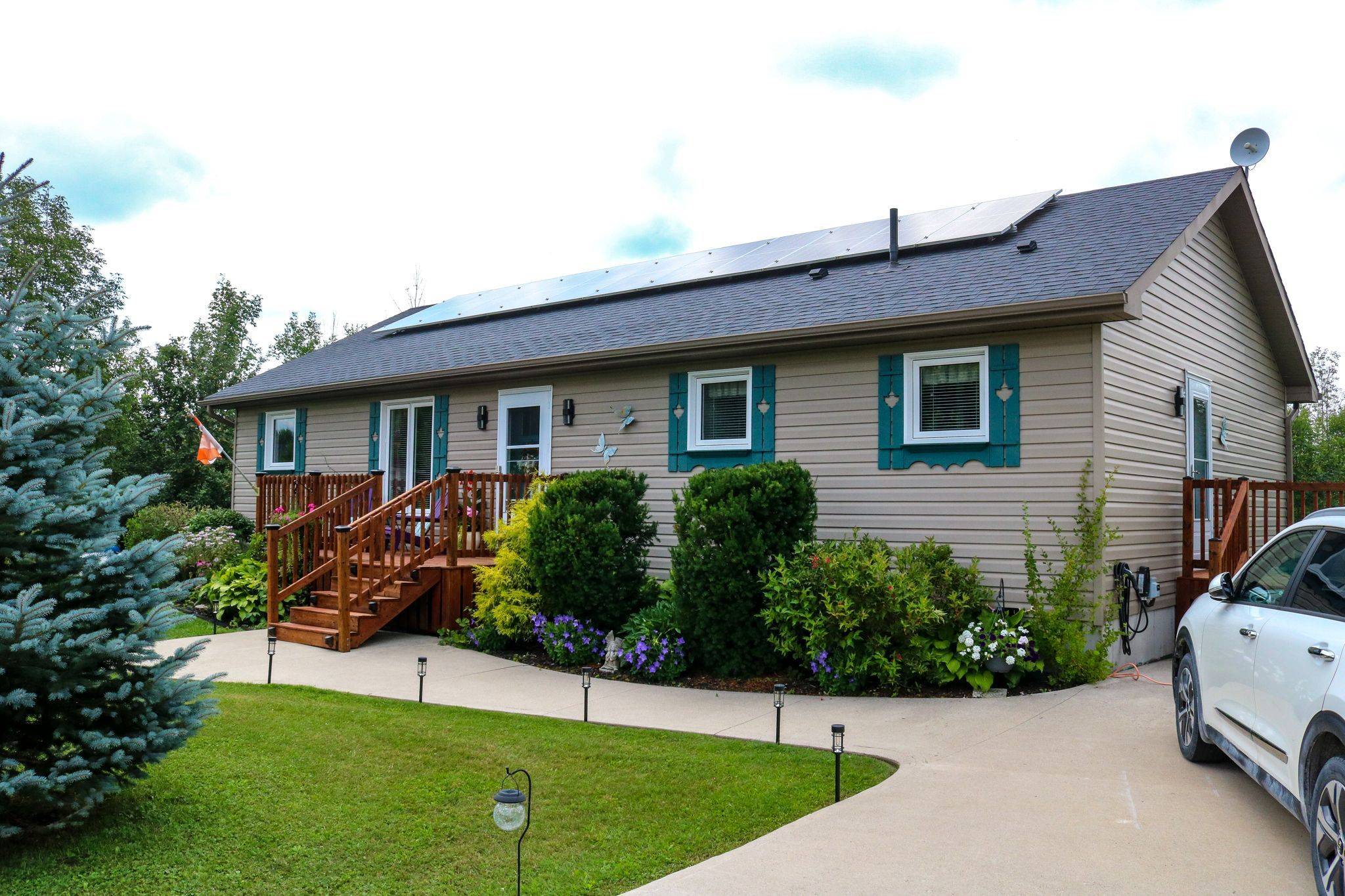 126 Almur DR, Georgian Bluffs, ON N0H 2T0