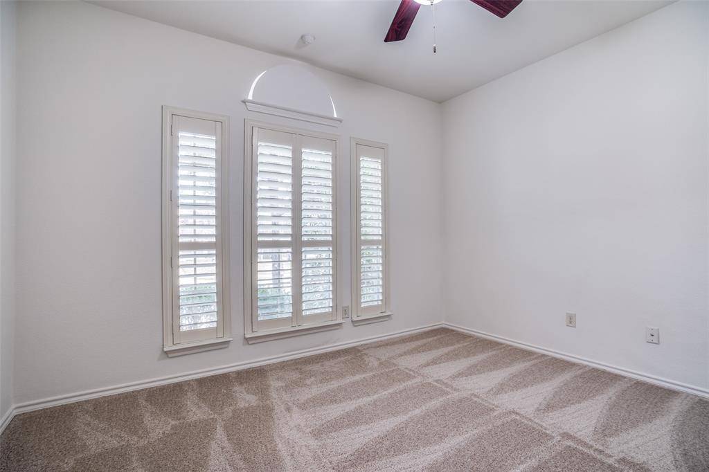 2936 Maple Creek Drive, Fort Worth, TX 76177