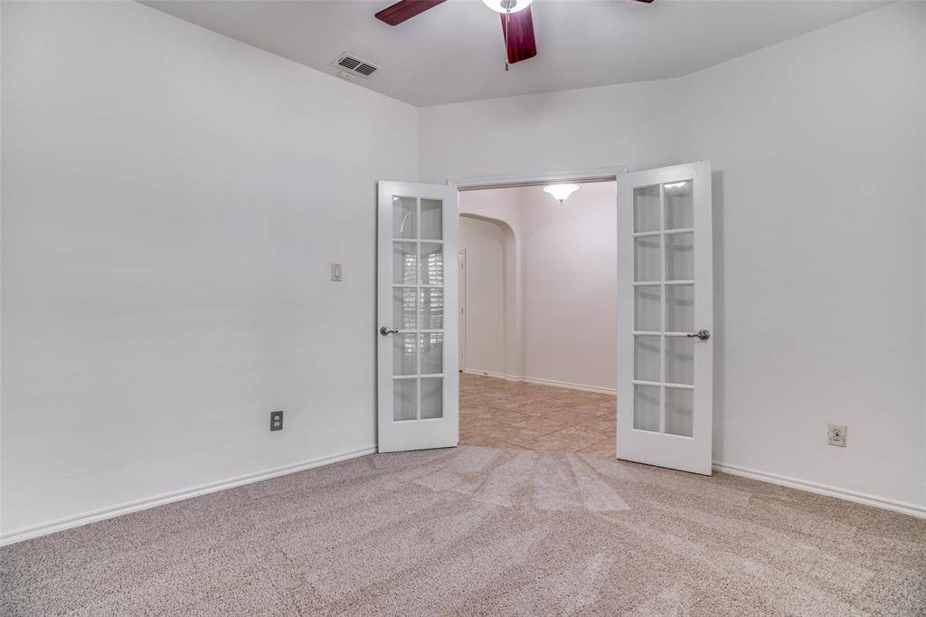 2936 Maple Creek Drive, Fort Worth, TX 76177