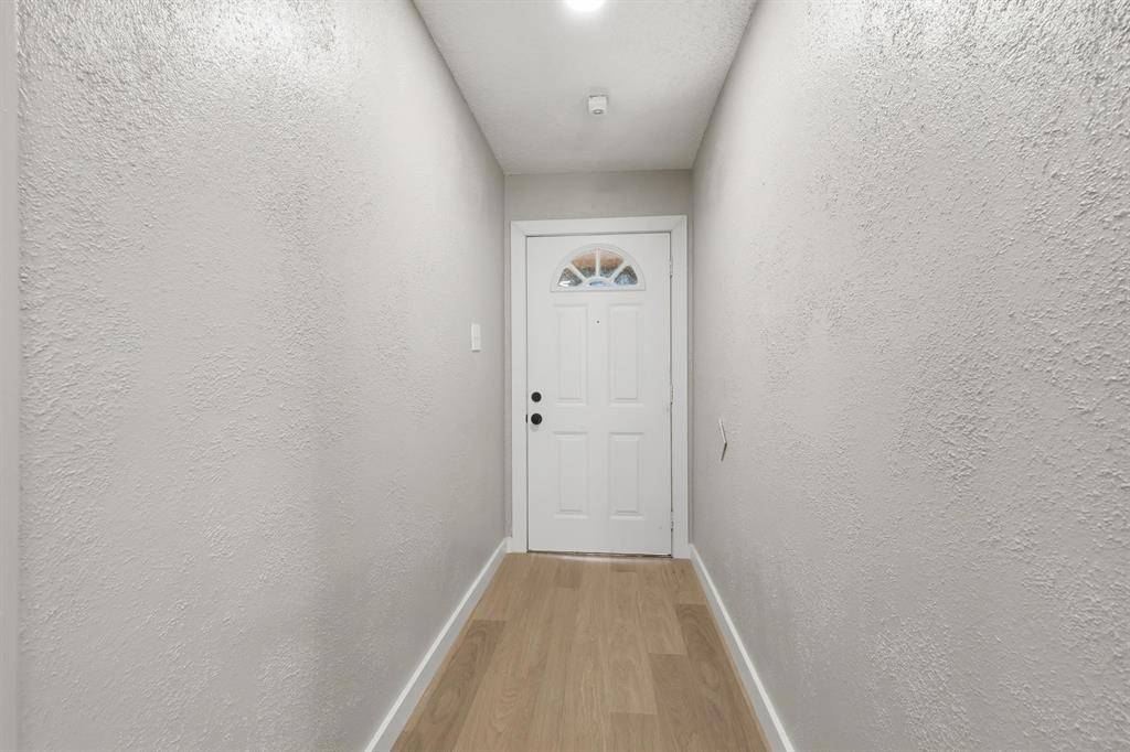 1909 Schumac Lane, Bedford, TX 76022